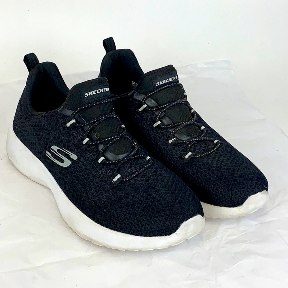 Sketcher tennis shoes